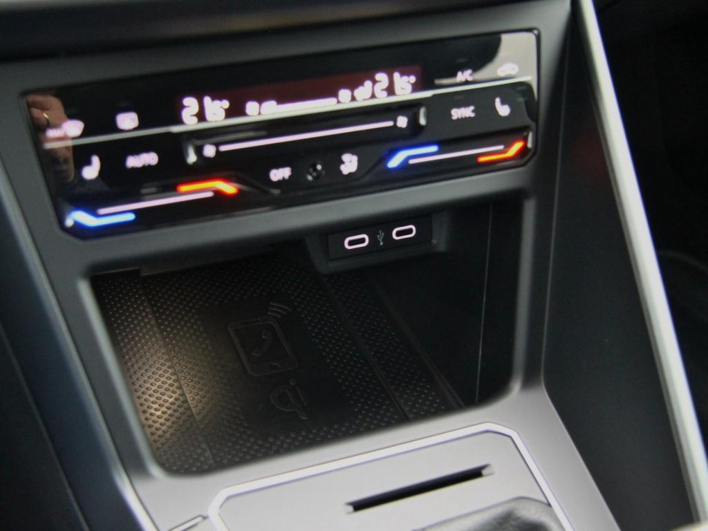 Volkswagen Polo 1.0tsi 110pk dsg r-line | acc | active info | navi | camera