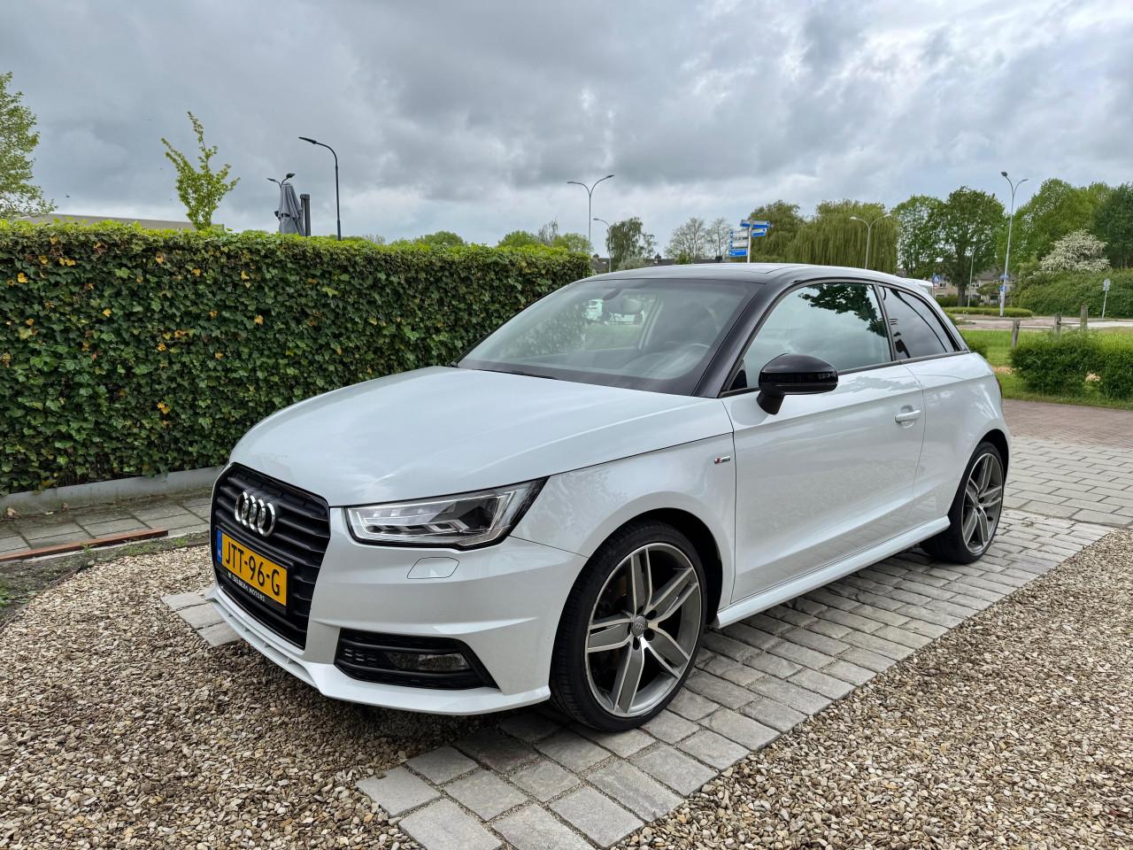 AUDI A1 Sportback 1.4 TFSI PRO LINE S