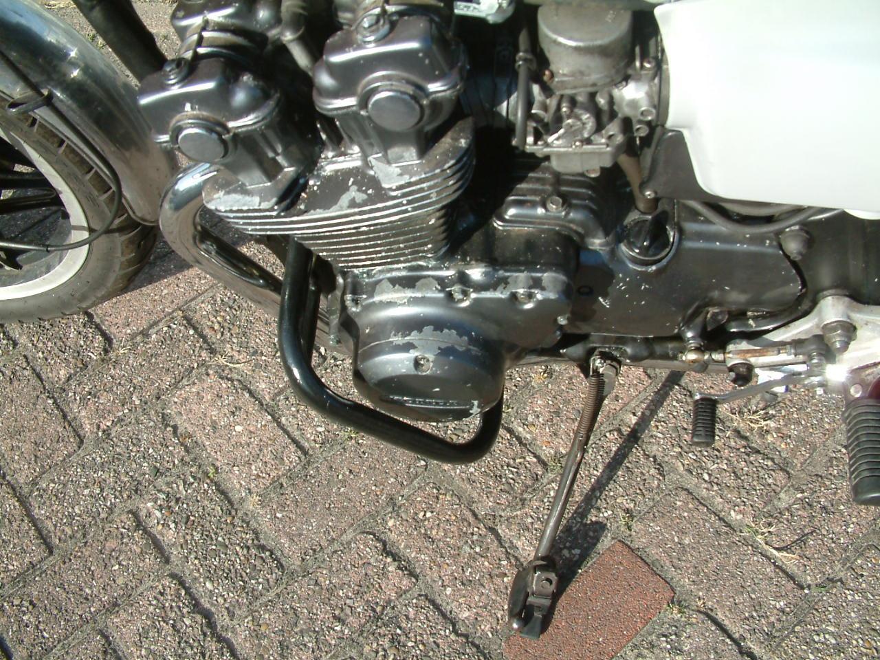 Honda  CB 750 K dohc  1981  -60000 KM  net en goede staat --nieuw Uitlaat