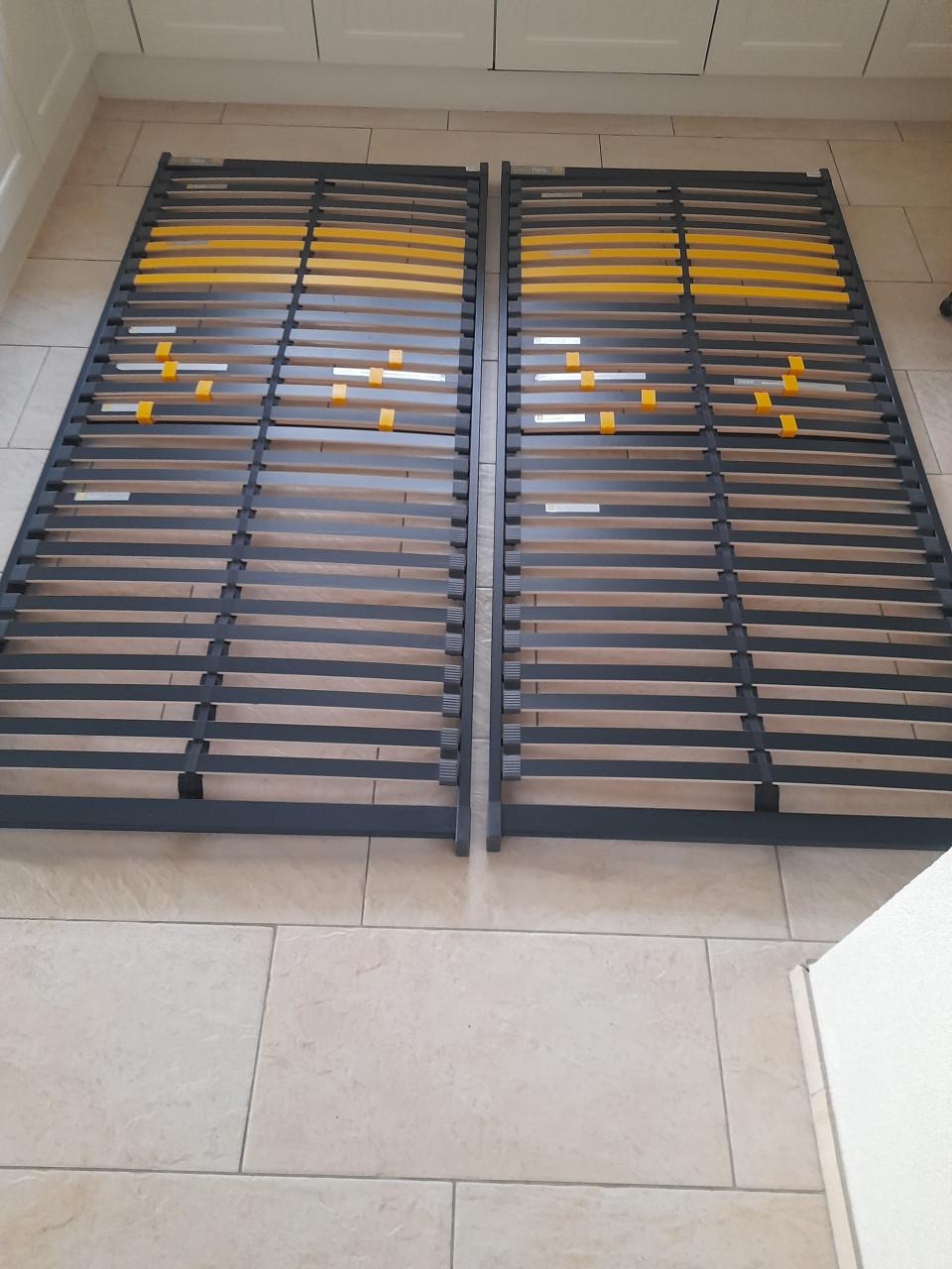 2 x Bossflex lattenbodem 90 x 200 (in goede staat )