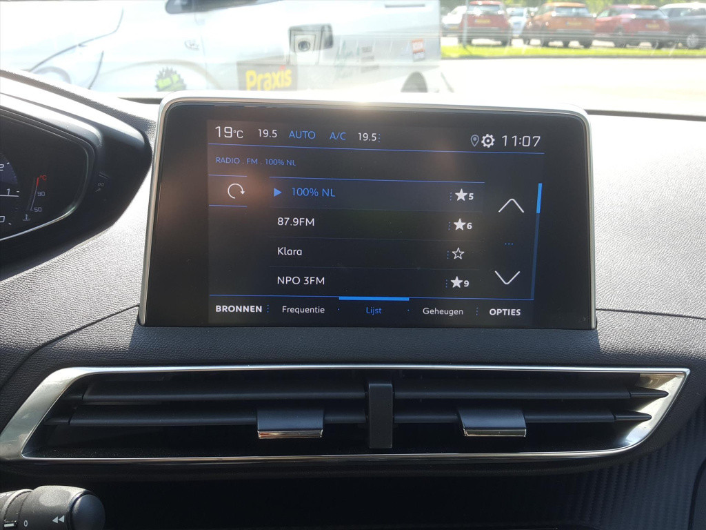 Peugeot 3008 active 1.2 puretech-130pk (vol)automaat (eat8) cruise & climat