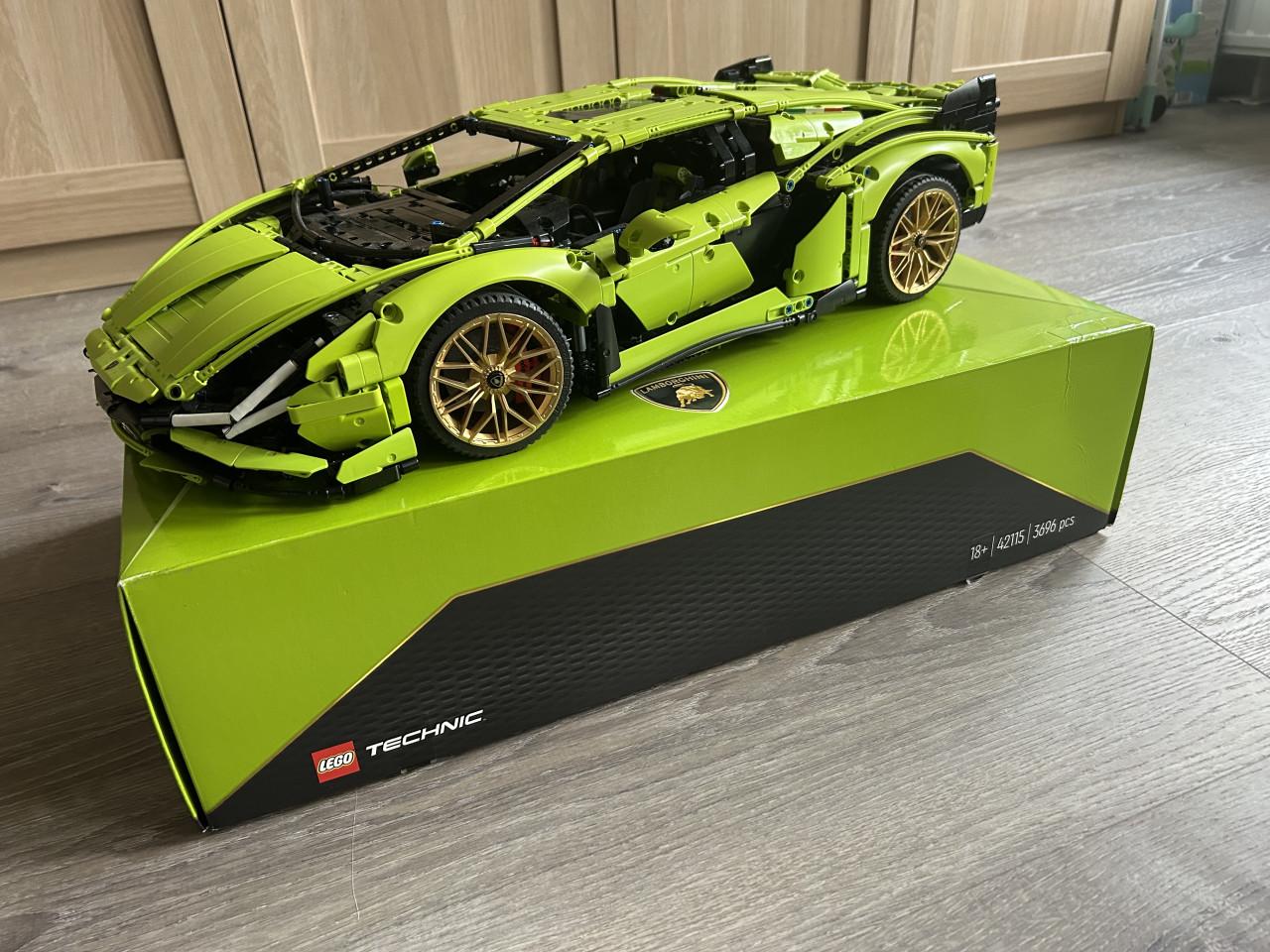 Lego Technic Supercar 42115 – Lamborghini Sian FKP 37