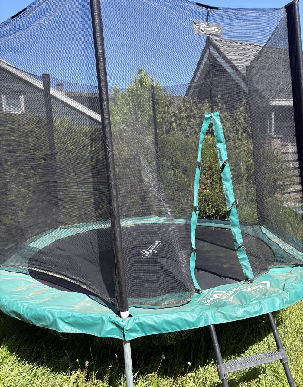 Trampoline