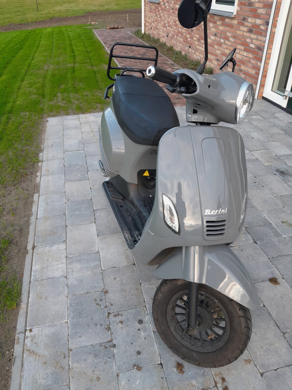 Berini elektrische bromscooter
