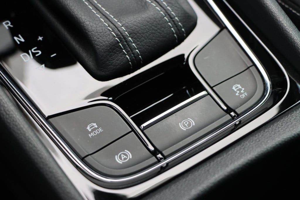 Skoda Karoq 1.5 tsi sportline 150pk dsg7