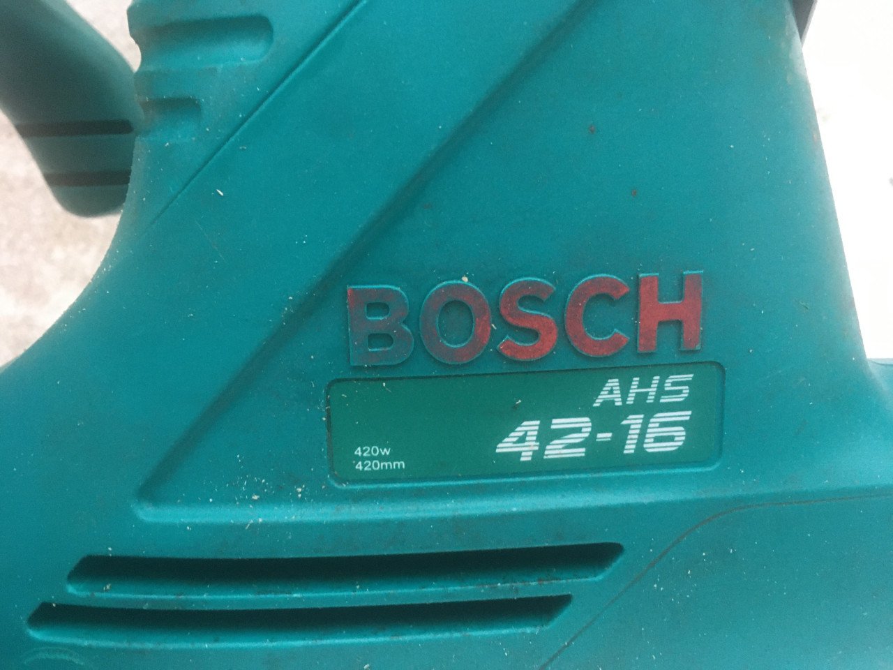Bosch AHS 42-16 heggenschaar (420 Watt, 420 mm meslengte
