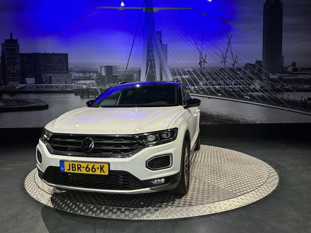 Volkswagen T-roc 1.5 tsi sport *pano*acc*camera*