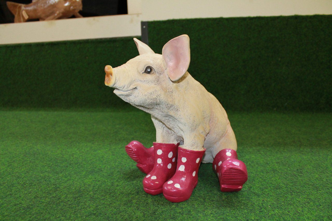 Gouden Chihuahua leuk als deco voor binnen en buiten