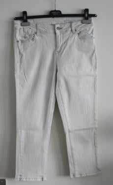 Beige korte broek  maat 27