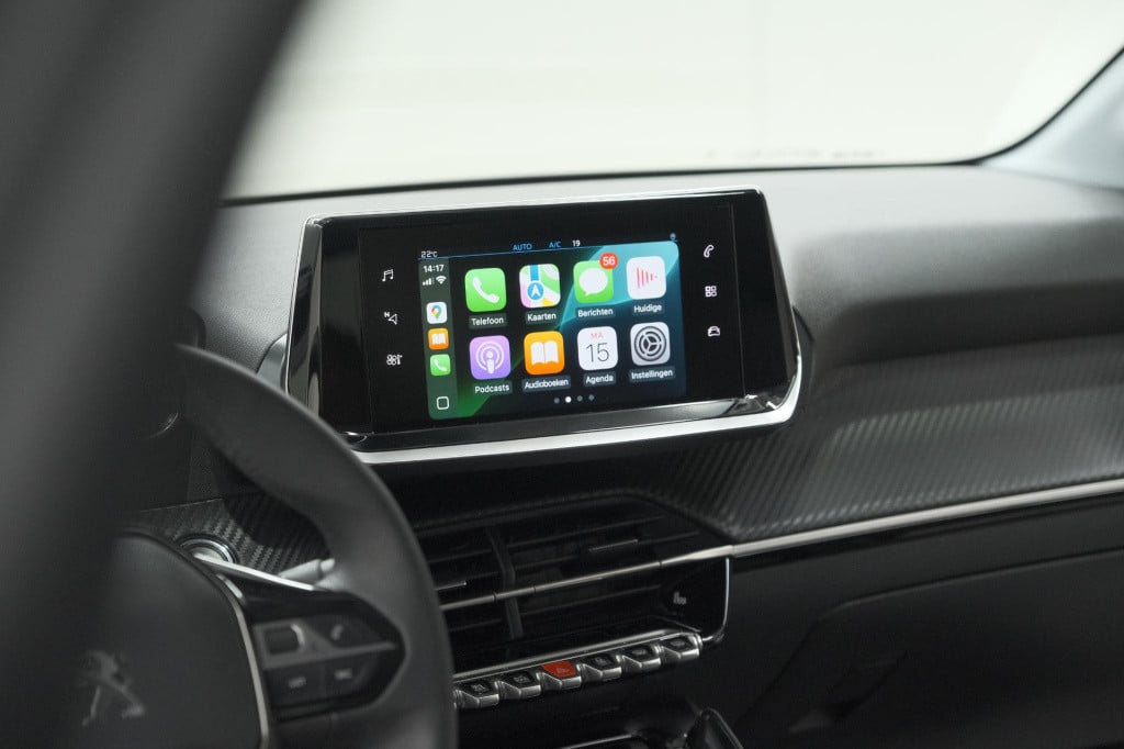 Peugeot 208 puretech 100 allure pack | camera | apple carplay | stoelverwar