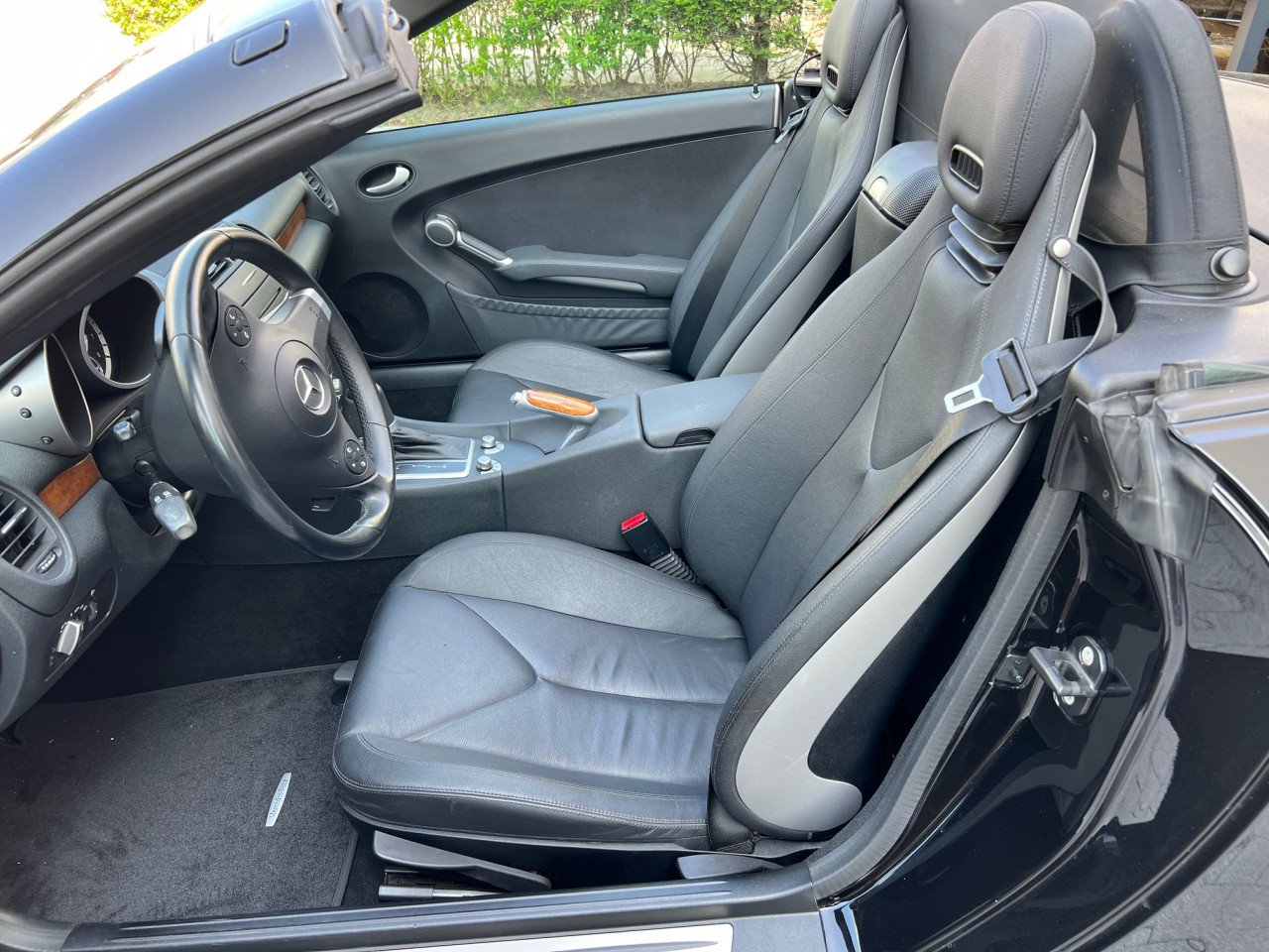 Unieke Mercedes SLK 2.0L uit 2009 met slechts 64.000 km, aantoonbaar!!