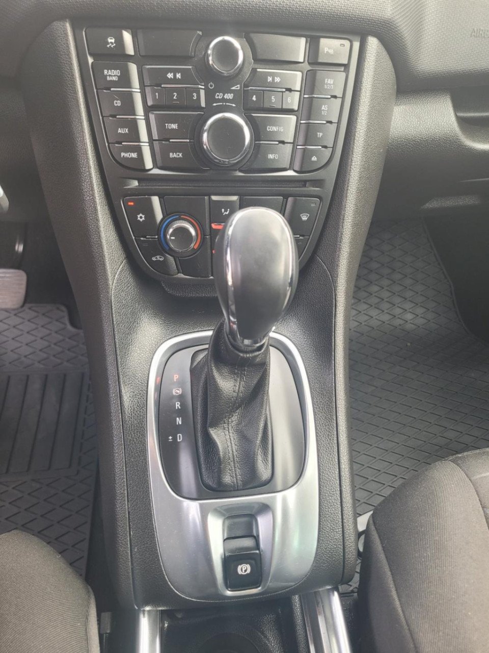 Opel Meriva 1.4 turbo design edition automaat, cruise control, p.sensor, ai