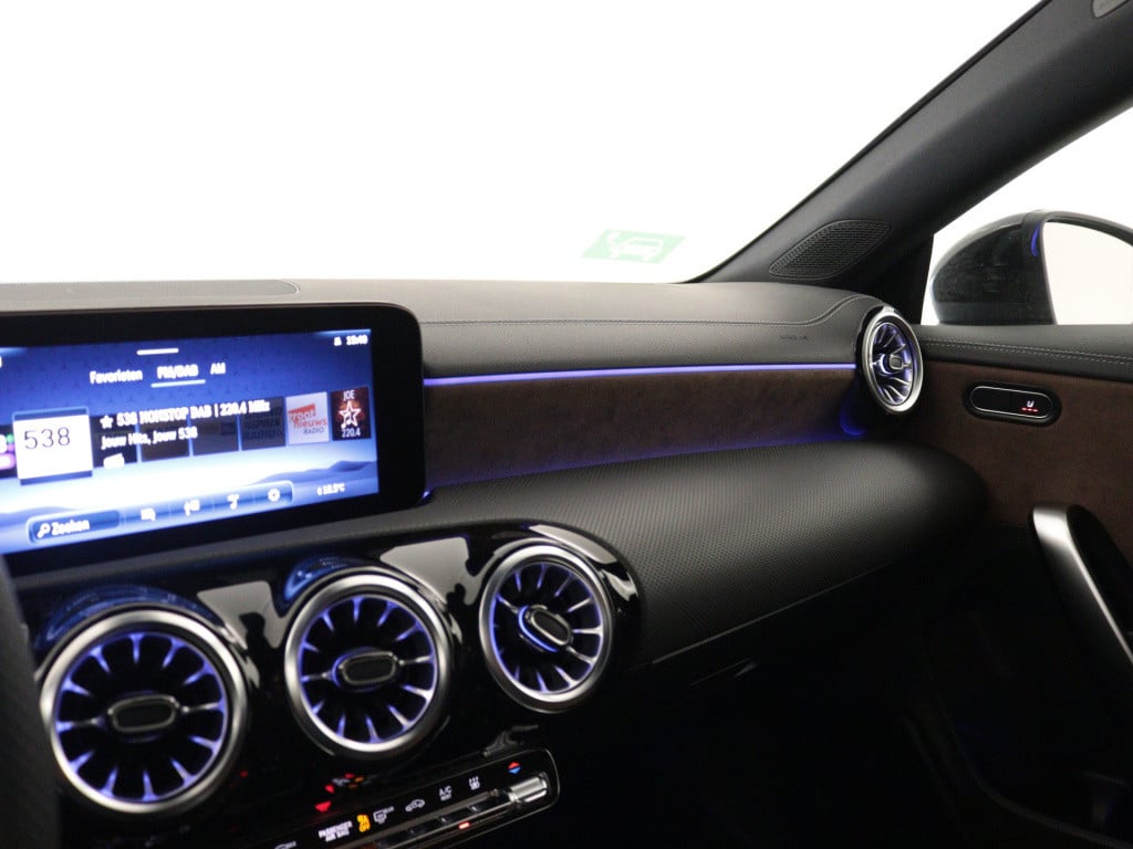 Mercedes-Benz Cla 250 e star edition amg line | nightpakket | keyless go-co