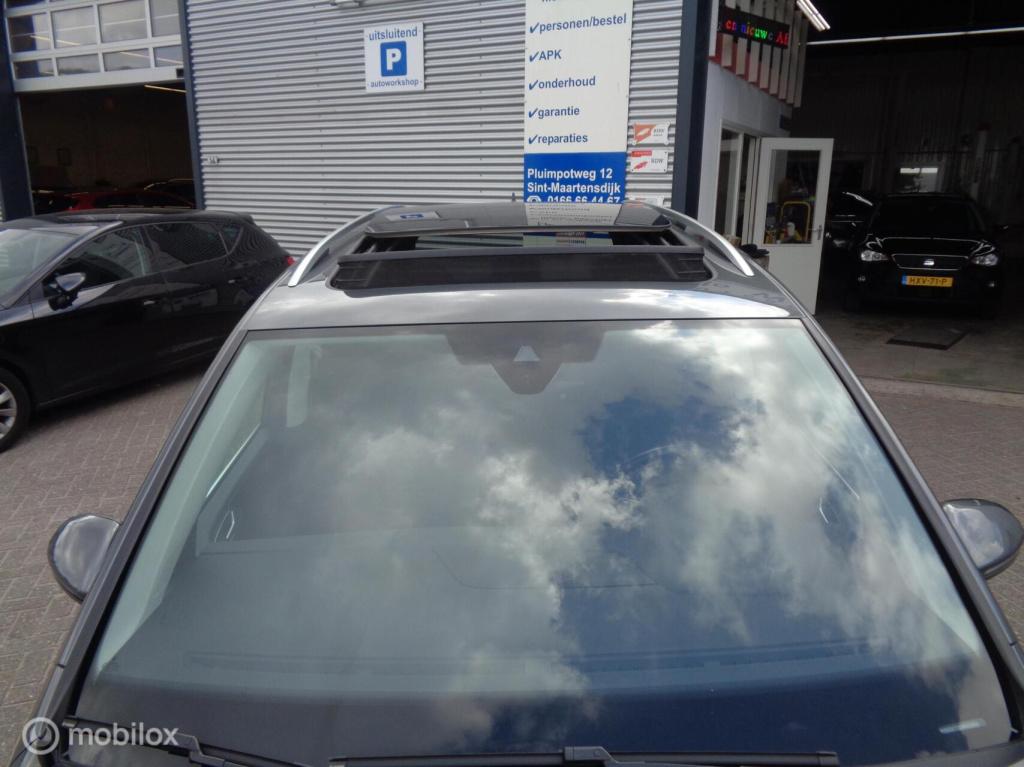 Volkswagen Touran 1.5 tsi comfortline business 7p/airco/pano/stoelverw/came