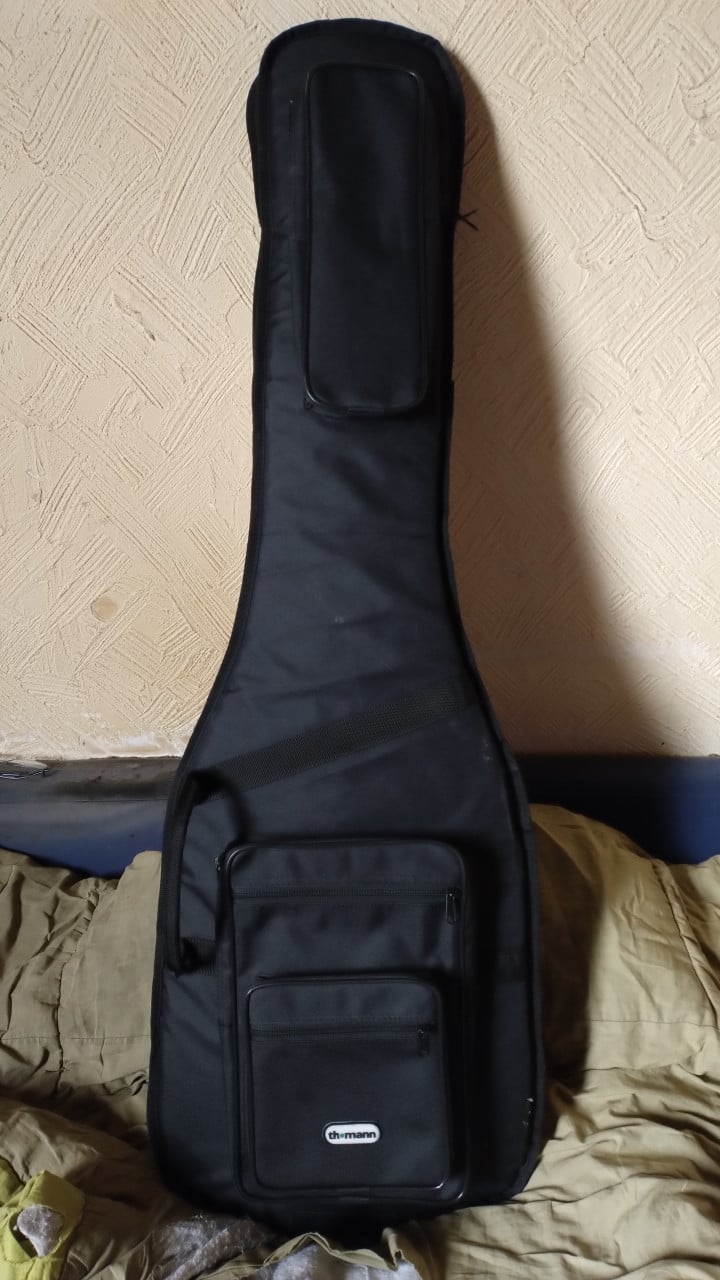 HARLEY BENTON Fretloze Basgitaar