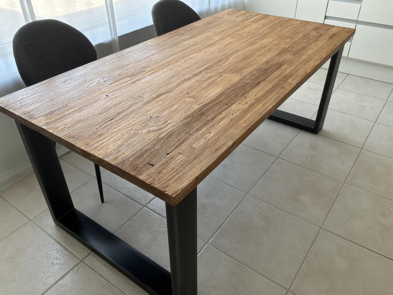 Eet tafel van teakhout