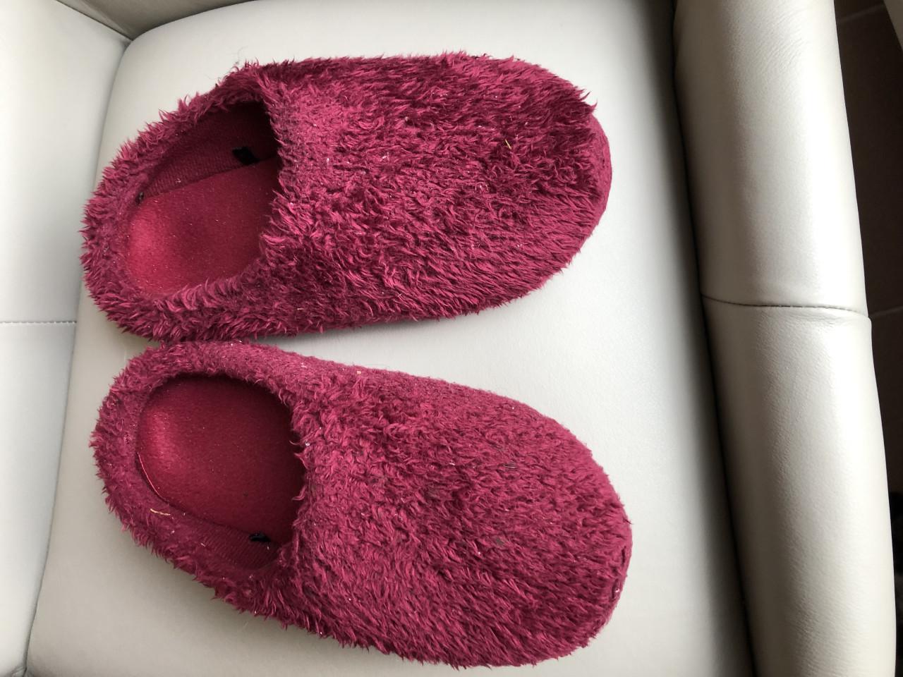 Te koop goede pantoffels.