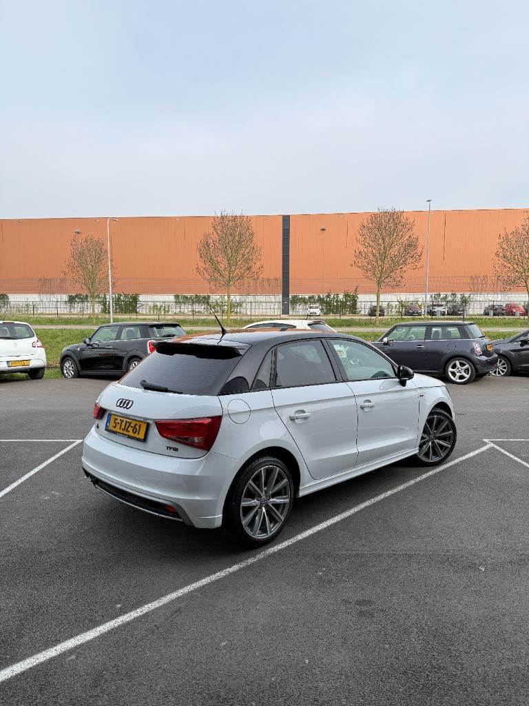 Audi A1 Sportback 1.2 tfsi admired s- line