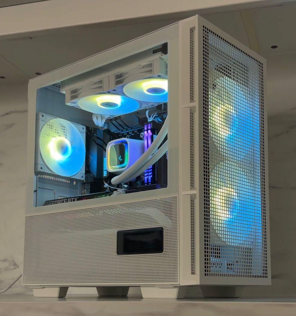 Witte Game PC – ROG Strix RGB 12G & Ryzen power, 16GB RAM - EyeCatcher!