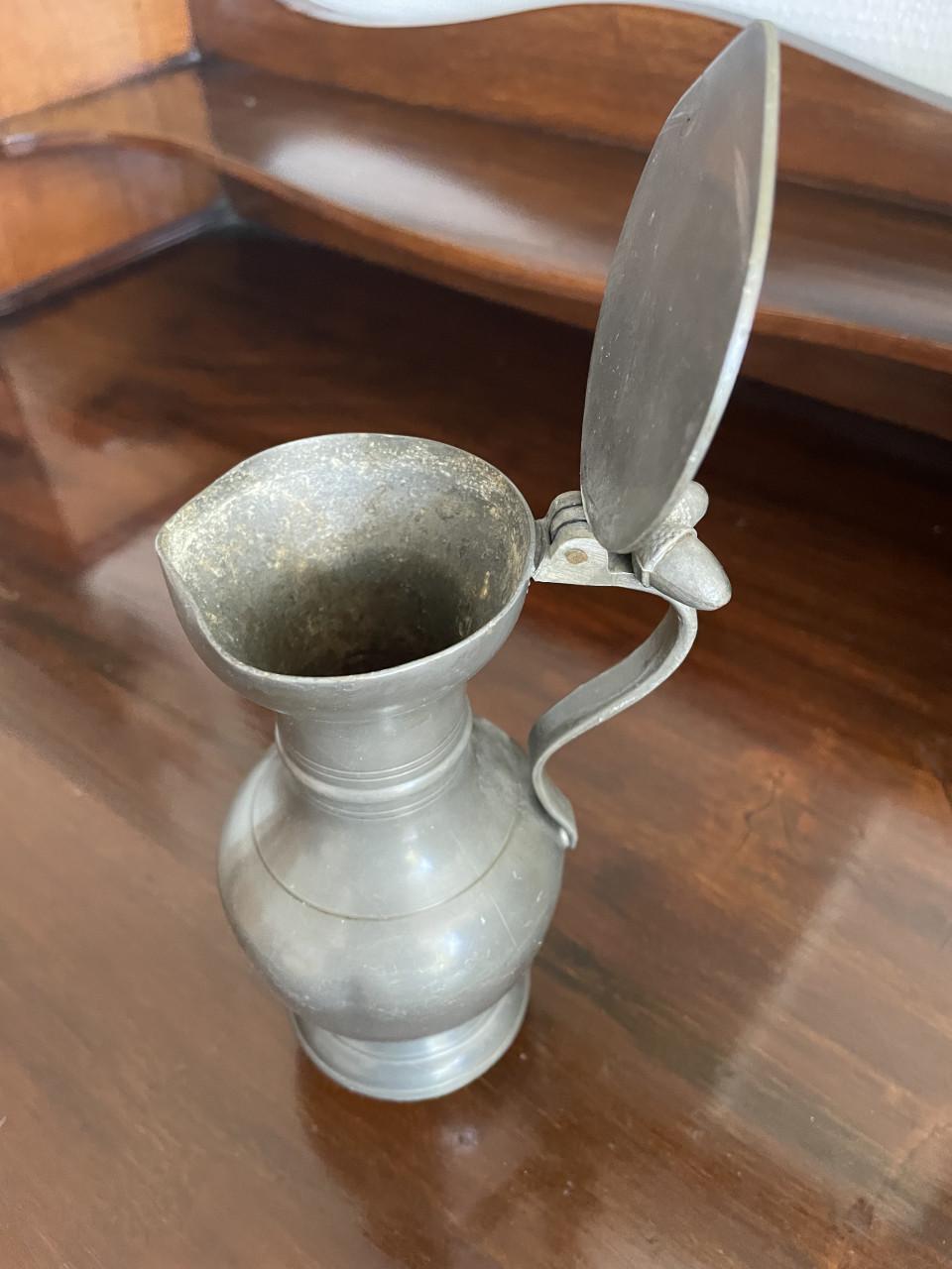 Tinnen schaal en kan