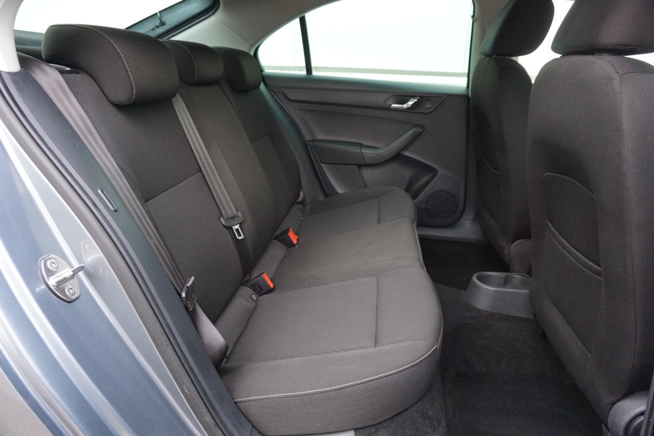 Skoda Rapid, 1.2 TSI Greentech Elegance Businessline / Climate / Navi /