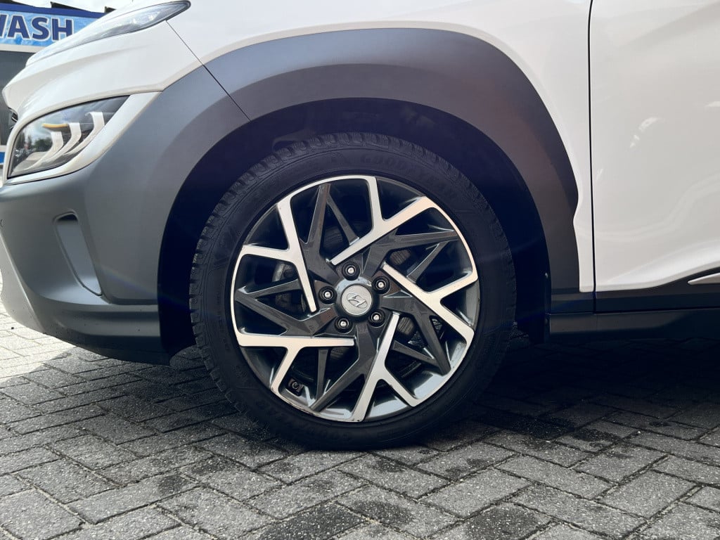 Hyundai Kona 1.6 gdi hev premium | automaat | camera | apple/ android carpl