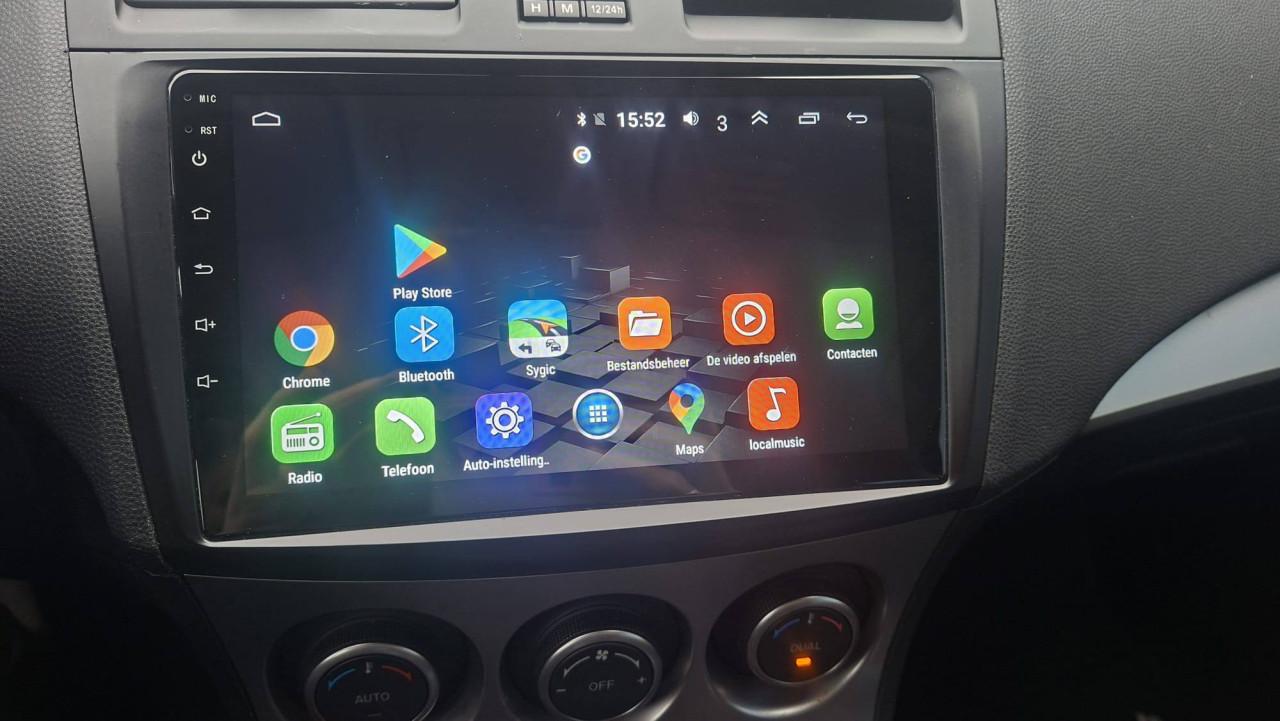 Mazda 3 1.6 Business sedan bj:2010 airco navigatie apk 2027 !!!