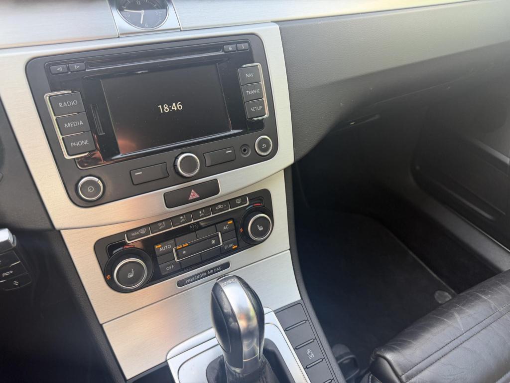 Volkswagen Passat variant 1.4 tsi highline dsg leder no power