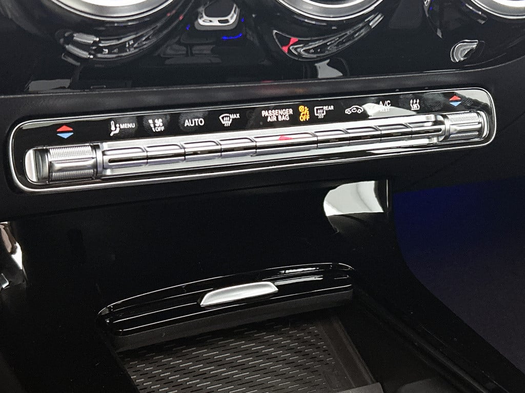 Mercedes-Benz A-Klasse 250 e business solution amg | parkeerpakket met acht