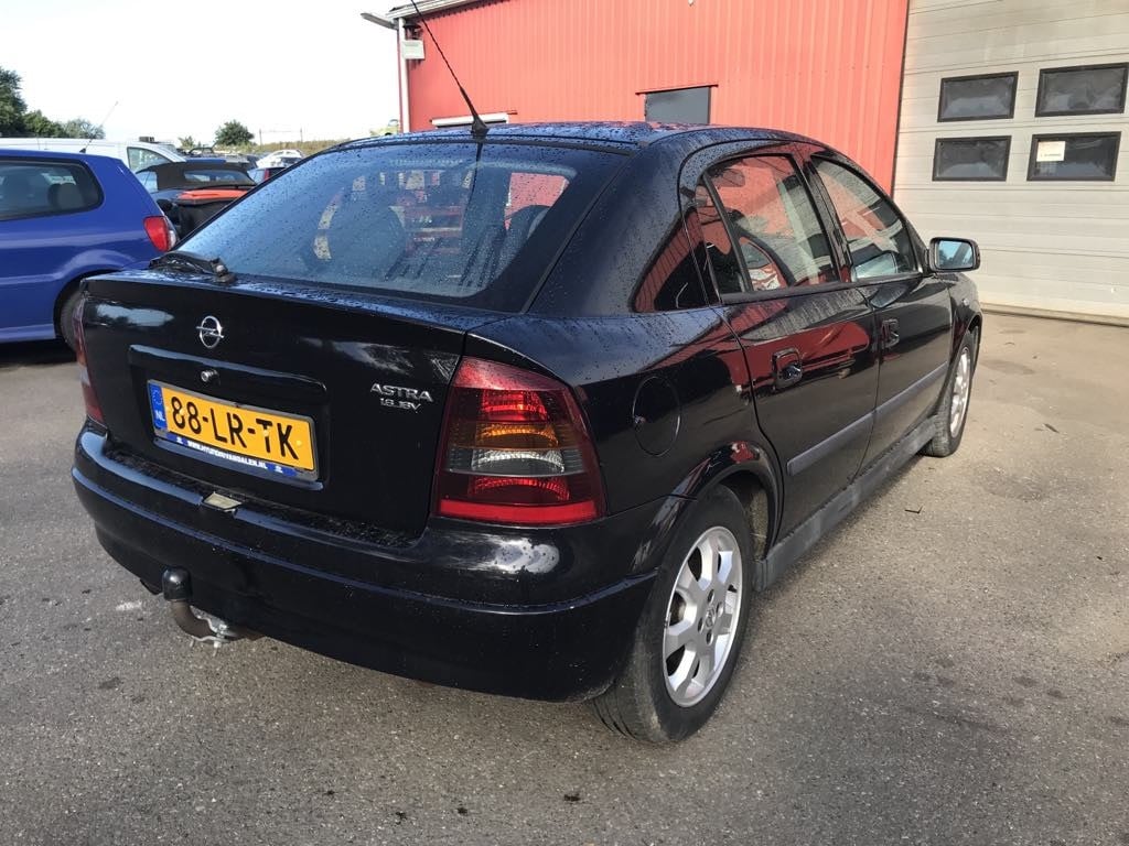 Opel Astra 1.6-16v njoy