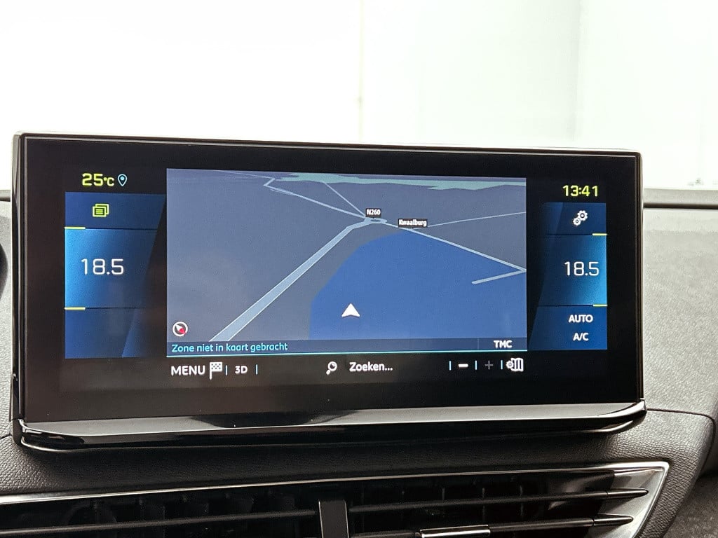 Peugeot 3008 plug-in hybrid 225pk road trip | rijklaar | trekhaak |