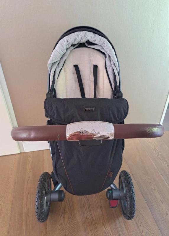 TE KOOP: Silver Cross Surf 2 Henley Edition.