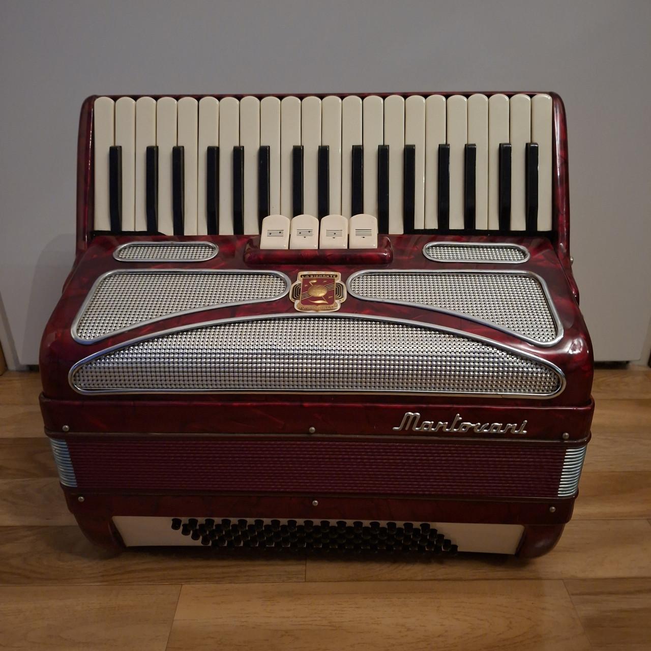 Accordion mantovanin