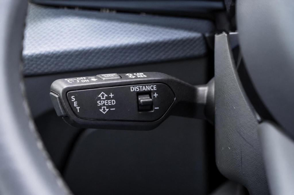 Audi Q2 35 tfsi s edition 150pk s-tronic