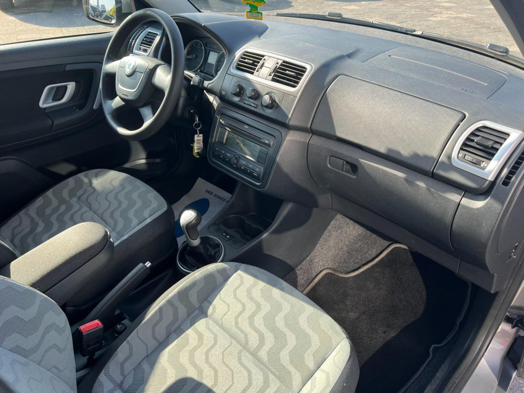 Skoda Fabia combi 1.4-16v ambition business line, airco, trekhaak enz...
