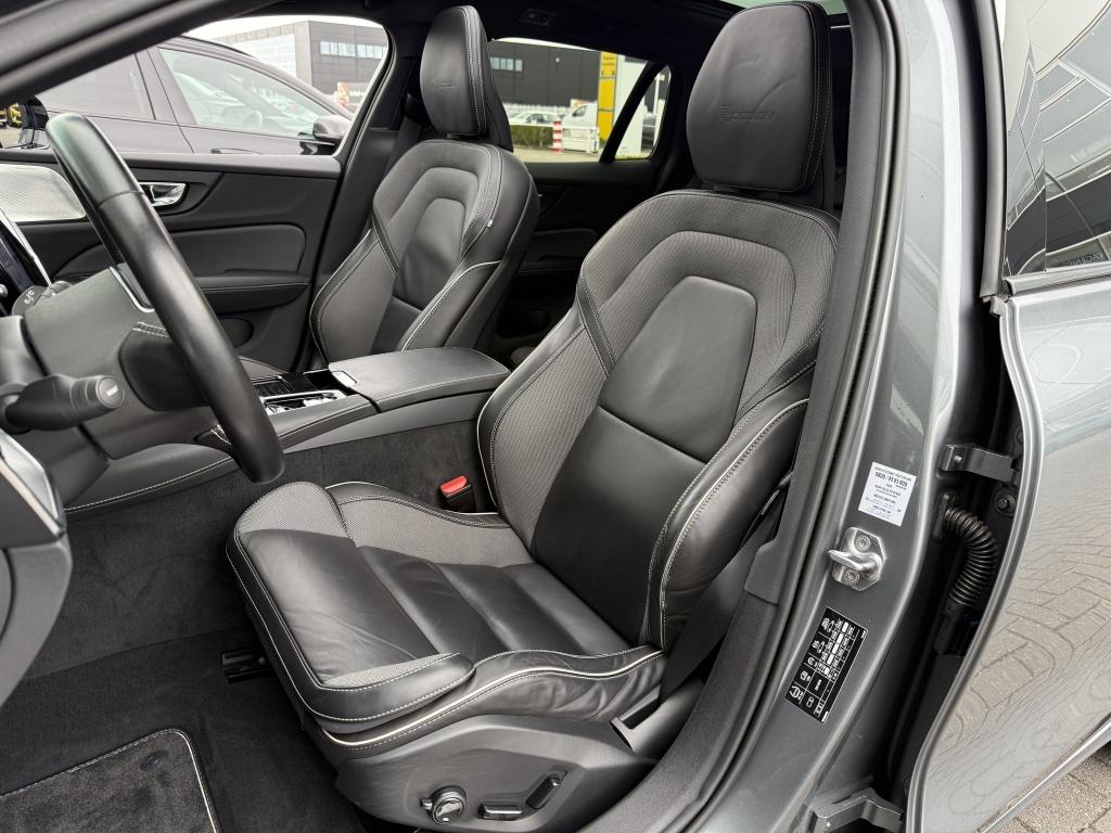Volvo V60 t6 340pk recharge r-design| panodak| b&w sound| adap.cruise| tre