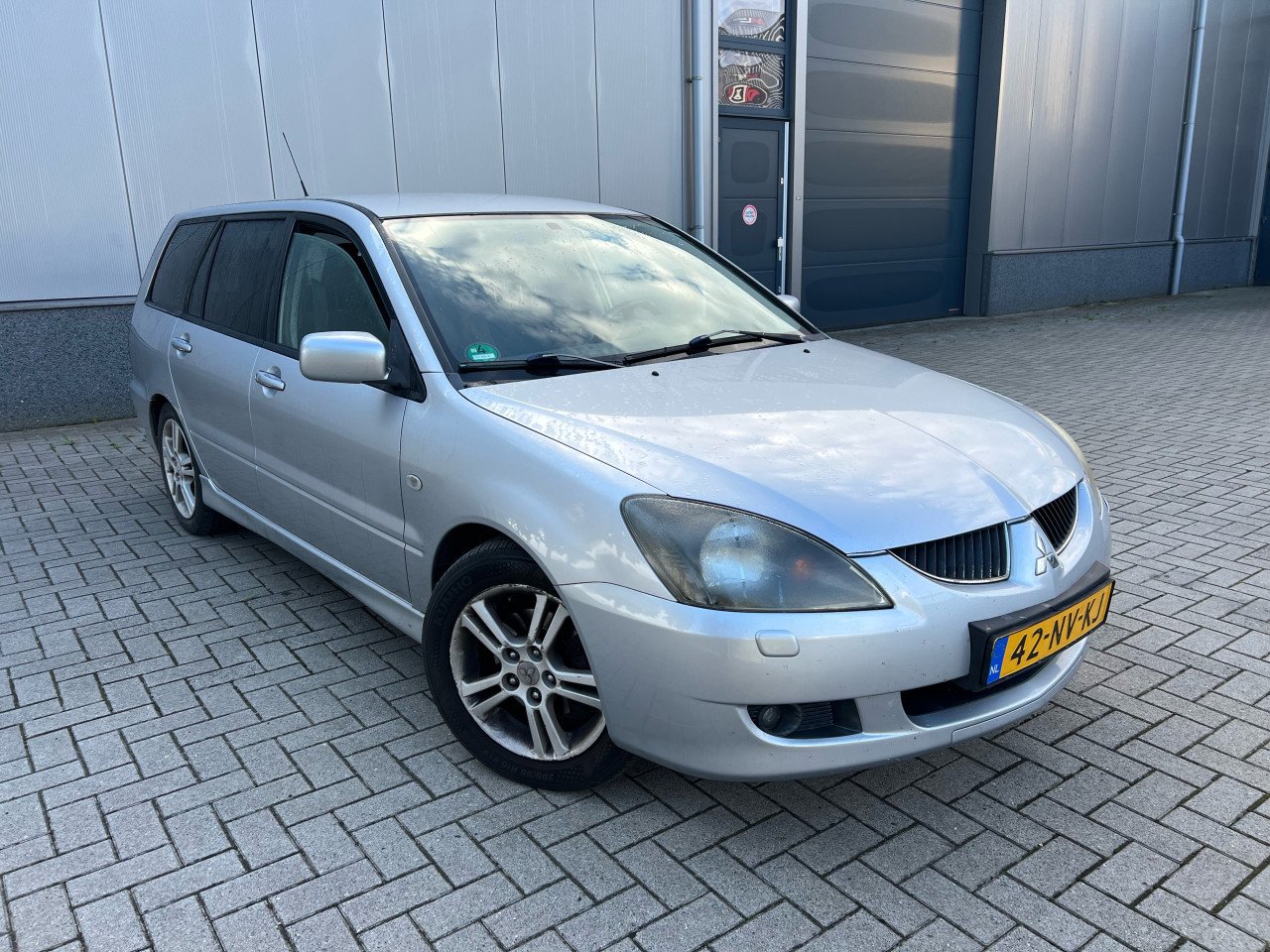 Mitsubishi Lancer Station Wagon 1.6Sport