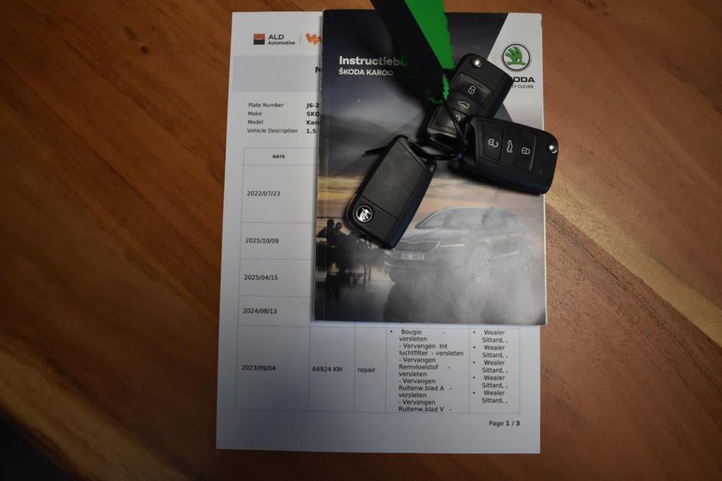 Skoda Karoq 1.5 tsi act sportline mj21 | trekhaak | pano | apple carplay | 