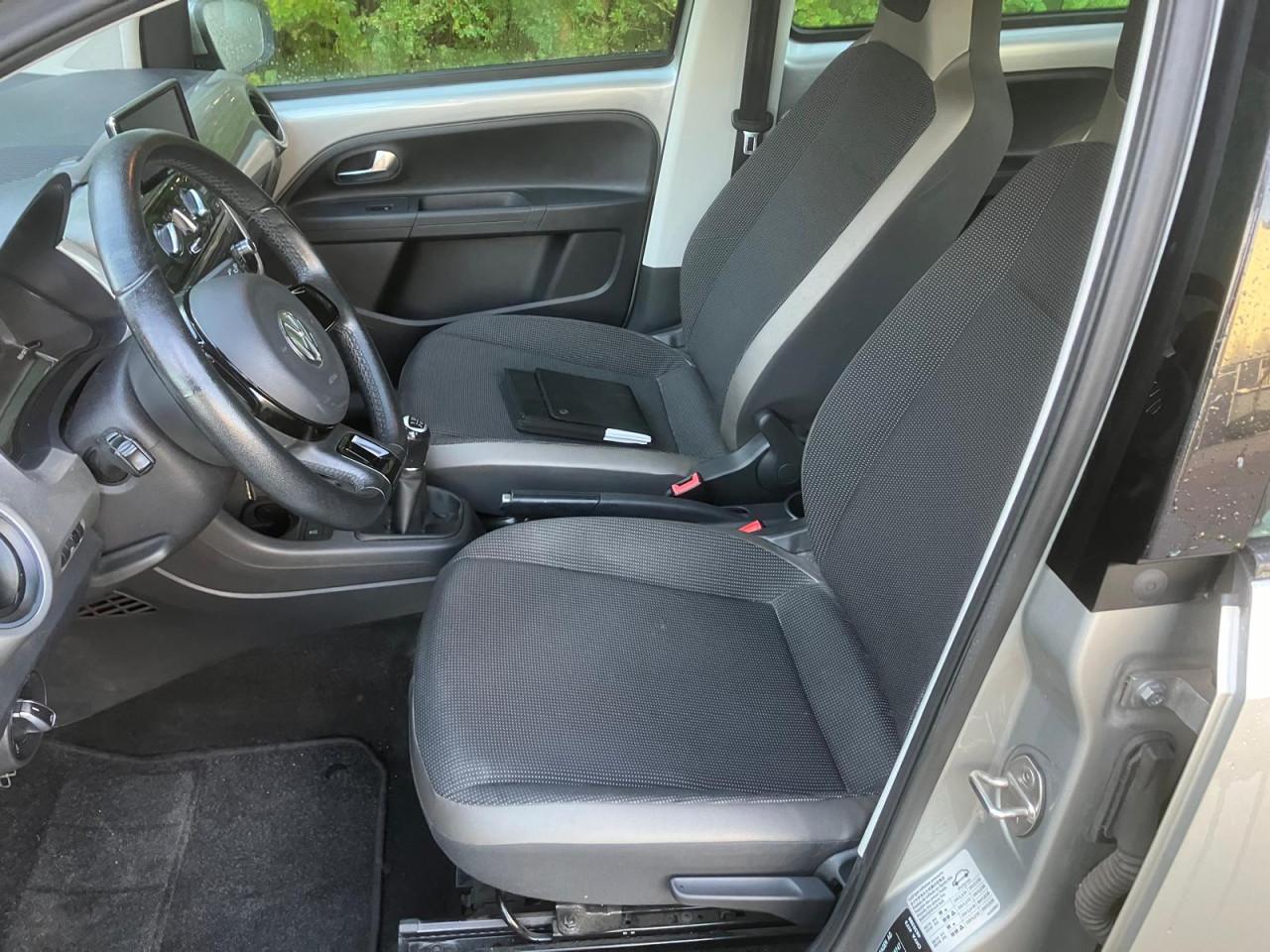 Volkswagen Up! 1.0 High Up!