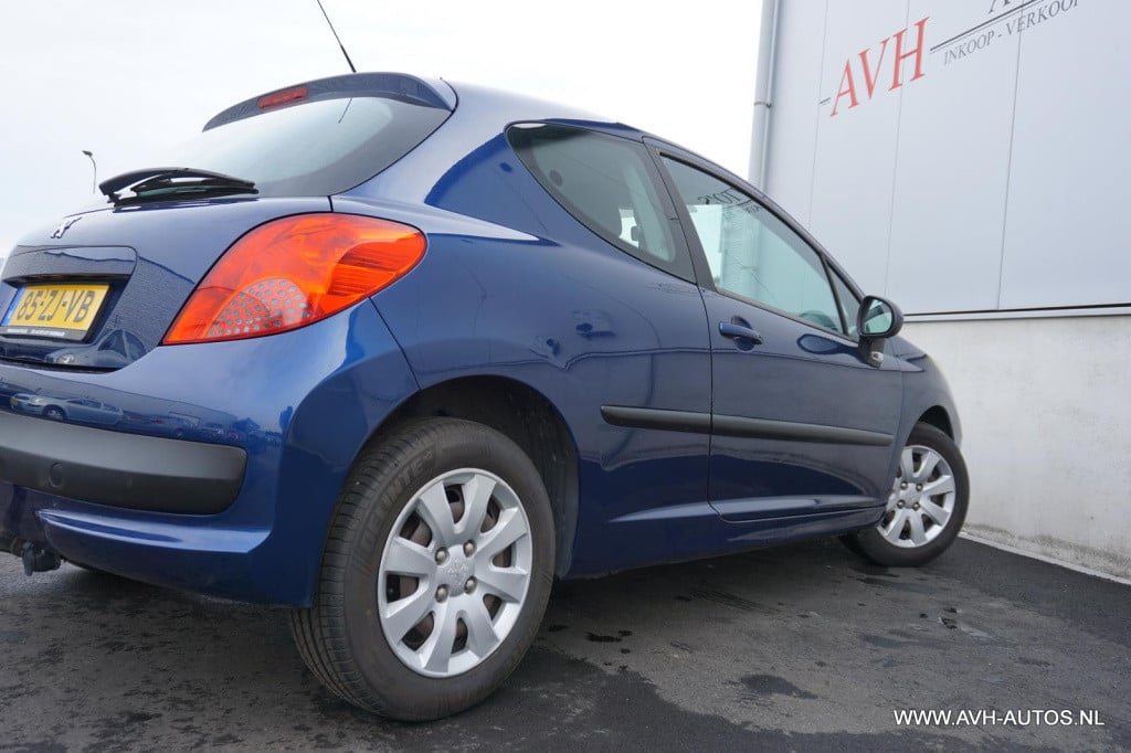 Peugeot 207 1.4 vti cool 'n blue