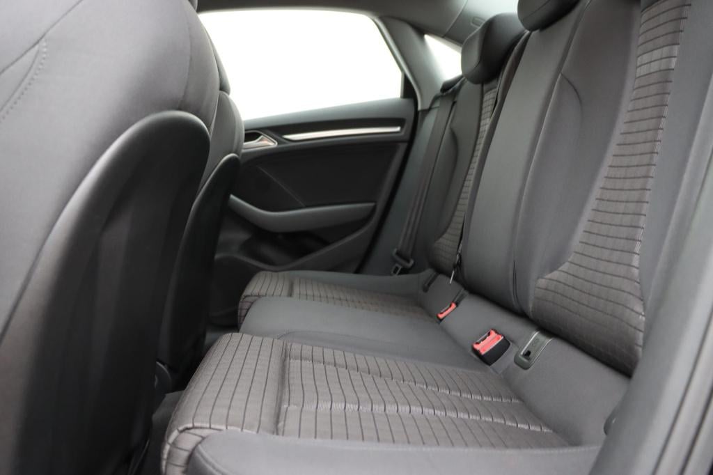 Audi A3 limousine 40 tfsi quattro advance sport 190pk s-tronic | trekhaak |