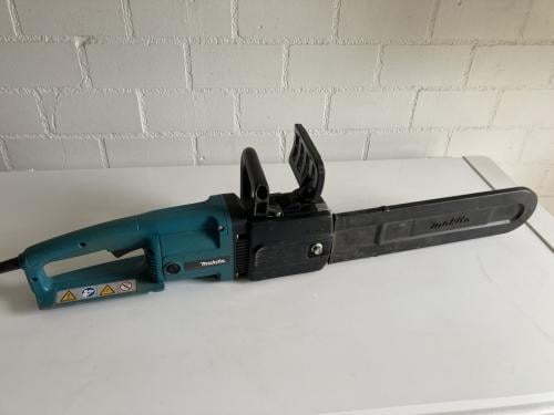 Elektrische kettingzaag merk Makita
