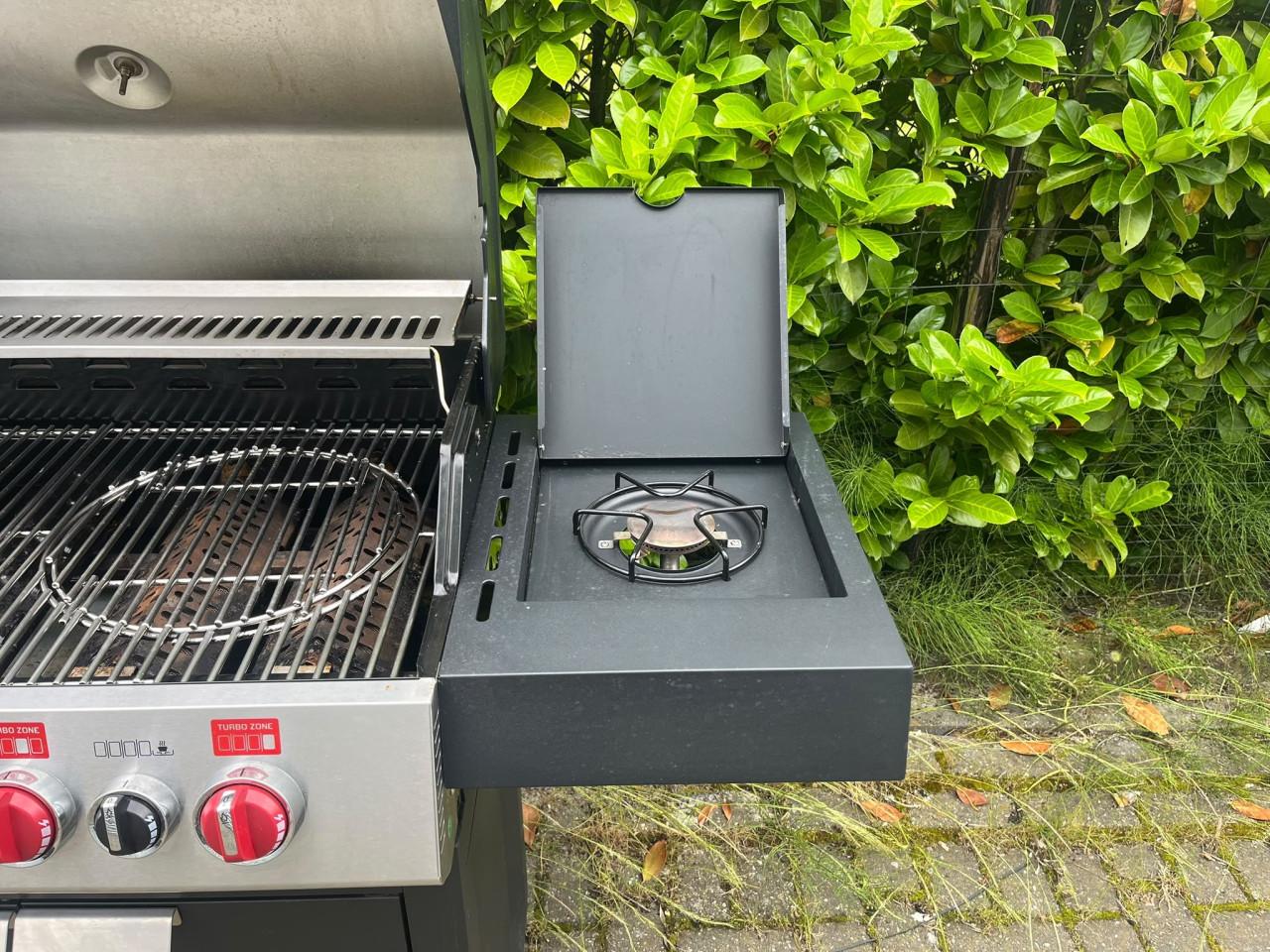 Gasbarbecue te huur - grote 5 pits BBQ barbecueën