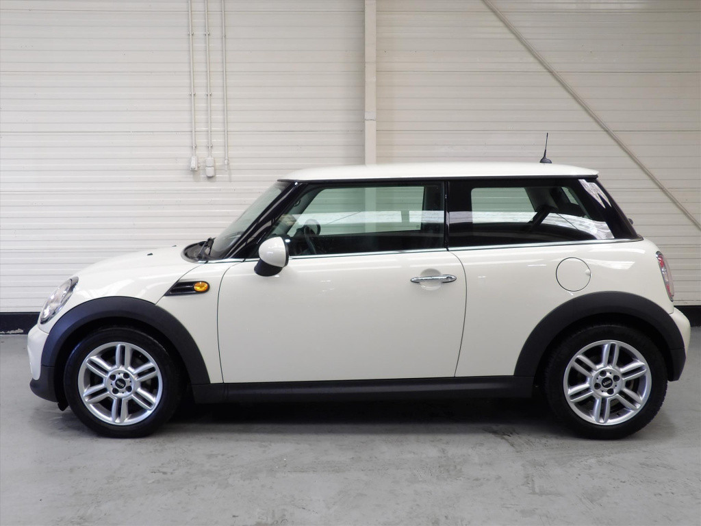 Mini One mini 1.6 75pk business line