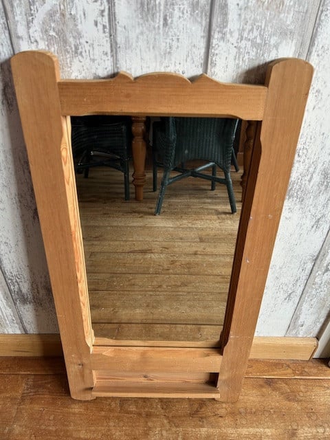 "oud" grenen spiegel.