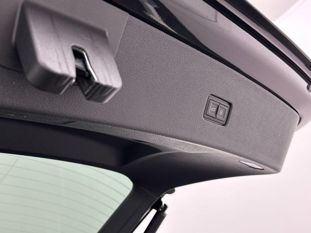 Audi Q8 pro line s (c2 pi) 55 tfsi e 290 kw / 394 pk suv