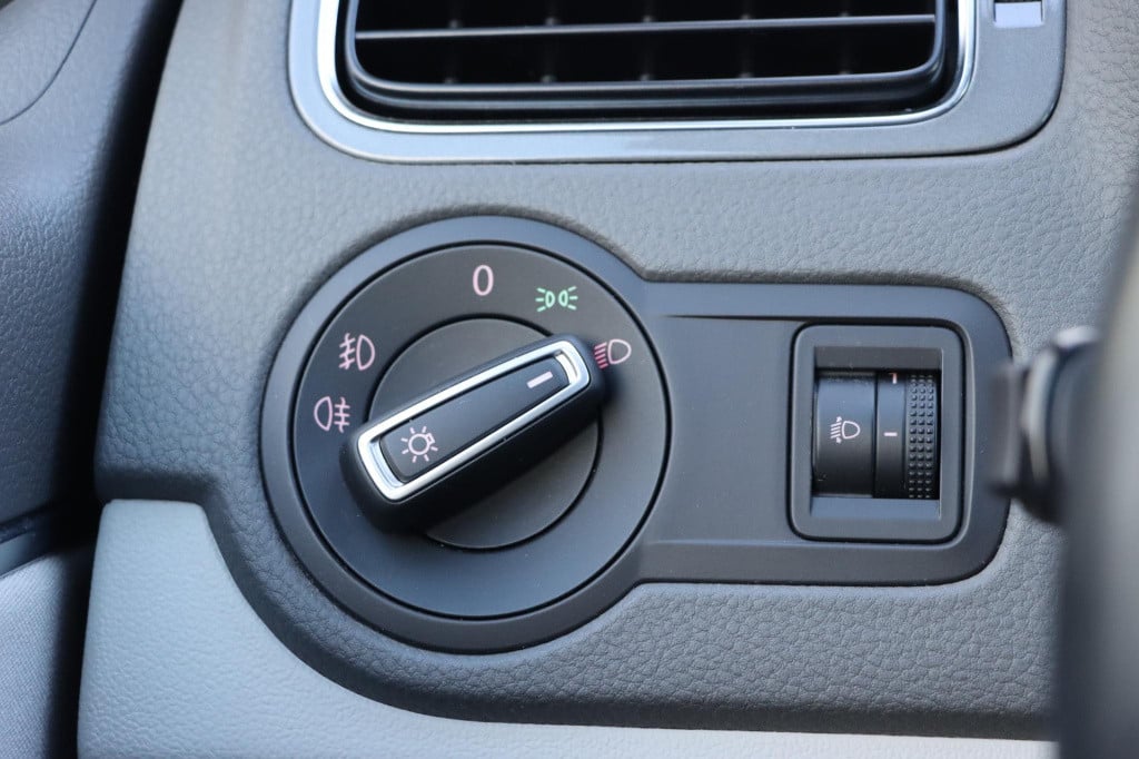 Volkswagen Polo 1.2 tsi first edition 90pk