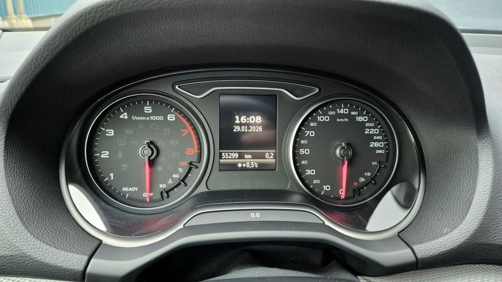 Audi Q2 35 tfsi advanced prestige | led matrix | navi | clima | trekhaak