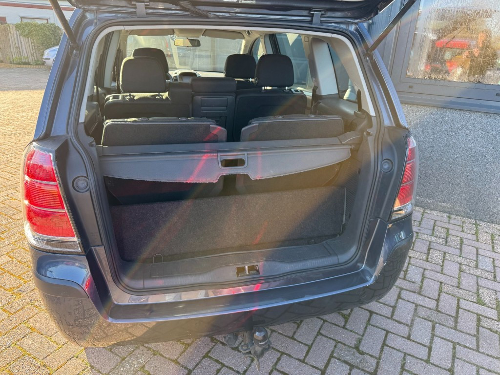 Opel Zafira 1.8 business 7 persoons