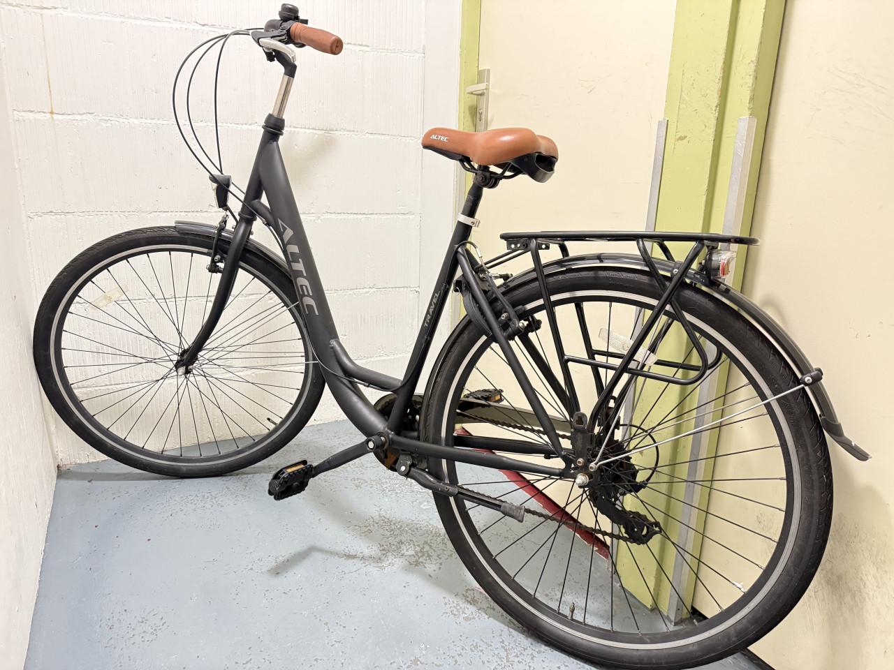 In goede staat damesfiets